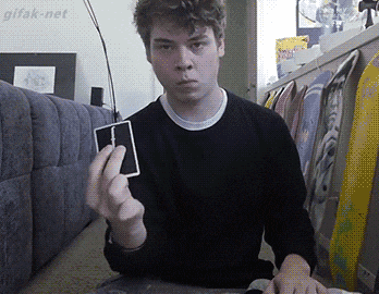 |搞笑GIF:当时我就懵了 裤子事小脸面事大