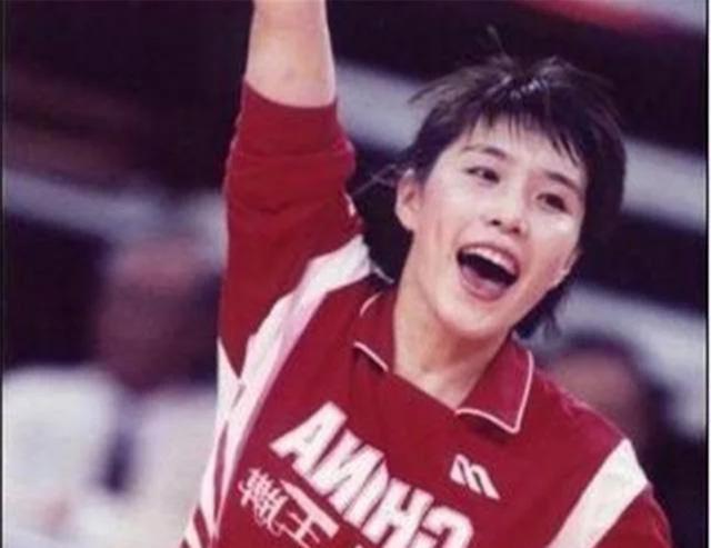 奋斗|女排历史第一美女二婚嫁美国人,如今52岁,满满幸福感