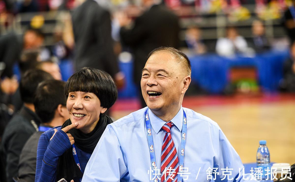 nb篮球解说员张卫平，有哪些经典语录？看完让你笑得合不拢嘴