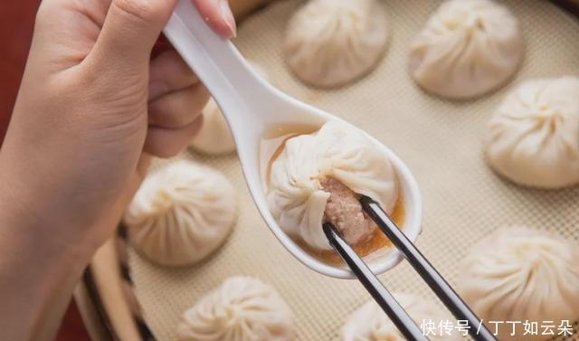 最鲜|先喝汤再入口,最鲜香不过一屉小笼包