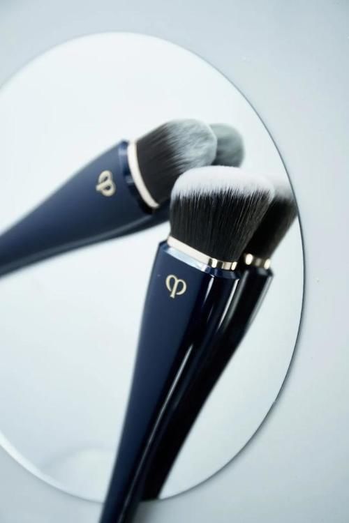 可以推荐一些实用的大牌化妆品吗？