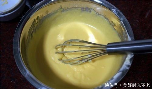 白泡|在家想吃蛋糕，电饭锅也能做，记住这几点，蛋糕不塌陷，绝顶好吃