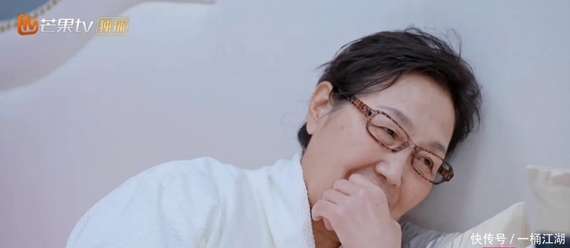 一物降一物!陈松伶的公公才是一家四口,能够维系十年的关键啊