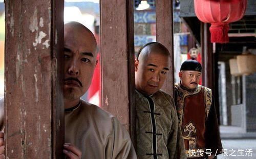 和?|乾隆一上联:金木水火土,和珅纪晓岚各自对出下联,谁对得好