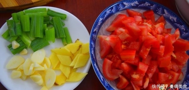 下饭|番茄烧草鱼最好吃的做法,简单美味又下饭,看看你喜欢吃不?