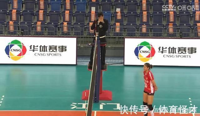 裁判|江苏女排2-3遭上海逆转,裁判争议判罚成比赛转折点