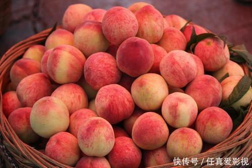 桃子|桃子被称为“天下第一果”，美容养颜、稳定血压，但有种人吃不得