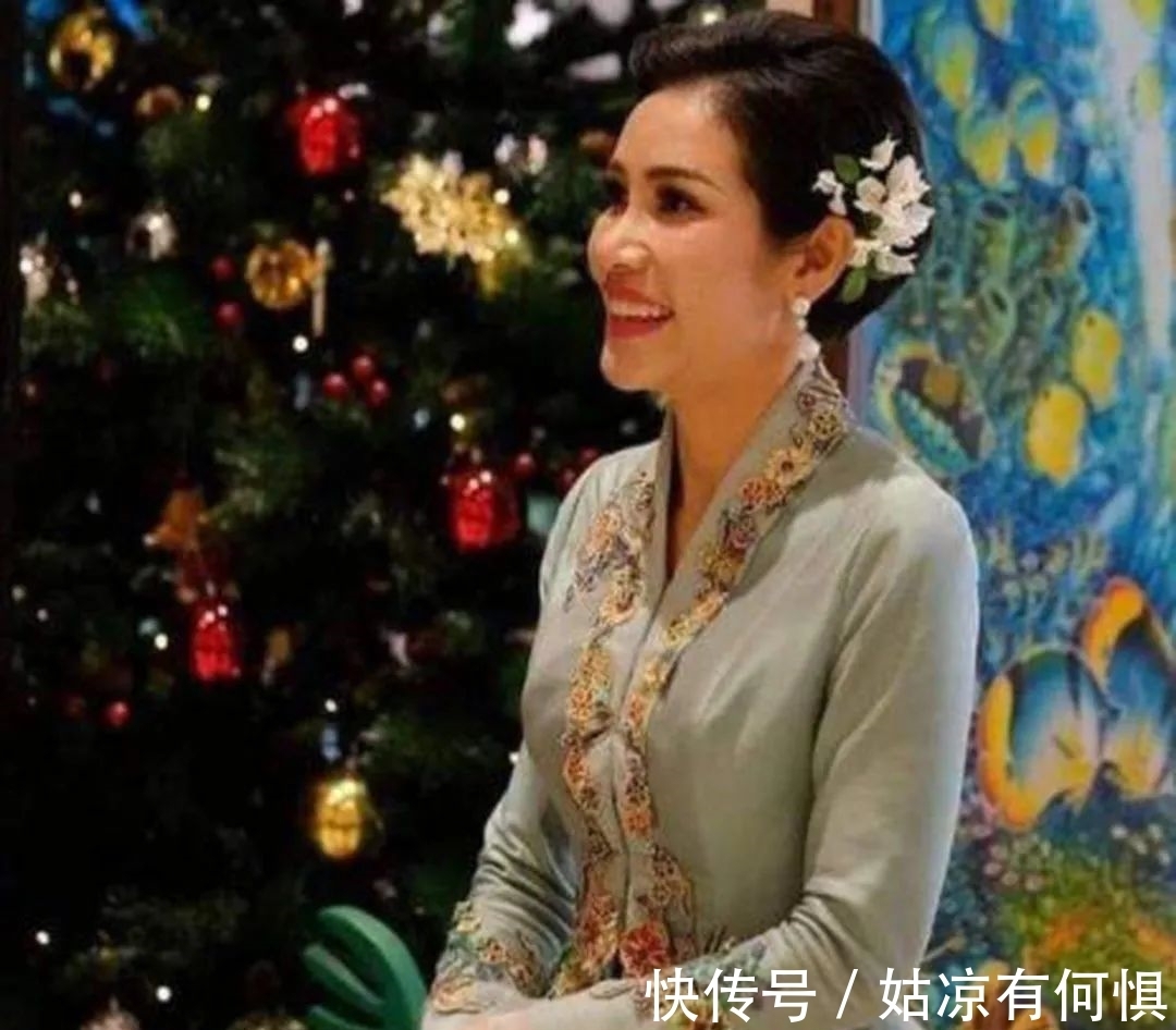 诗妮娜贵妃&诗妮娜恭迎西拉米,再次赢得泰王的喜欢,神殿画像与王后平起平坐