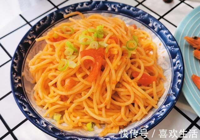 老公|晒晒娘俩午餐，2菜2主食，老公太丰盛了，我也想吃剩了给你