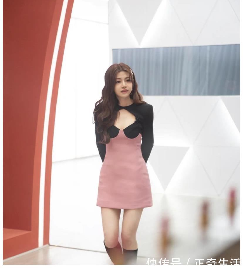 特征|女人脸上有这两种特征,是公认的耐看型,不化妆也很美