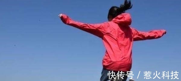 想象力|孩子这4个“坏毛病”,很可能是智商变高的信号,宝妈别着急阻止