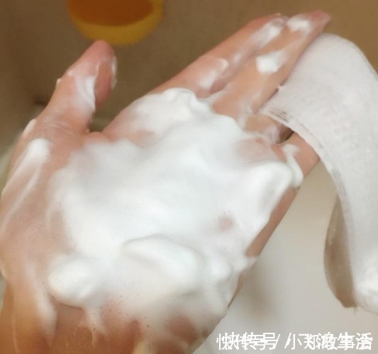 水乳|先别慌着挤黑头，这3种原因你知道了再挤也不迟