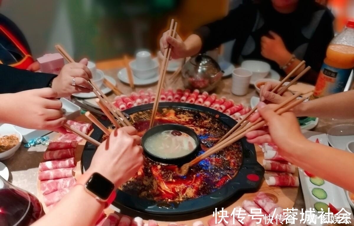 大鱼大肉|建议中老年人:冬季少吃大鱼大肉,多吃这3种“软黄金”,营养高补身体
