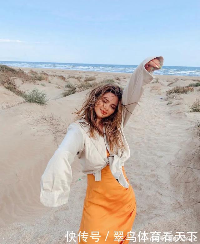 颜色|今秋这两个颜色穿一起,一看就很“ 贵 ”!