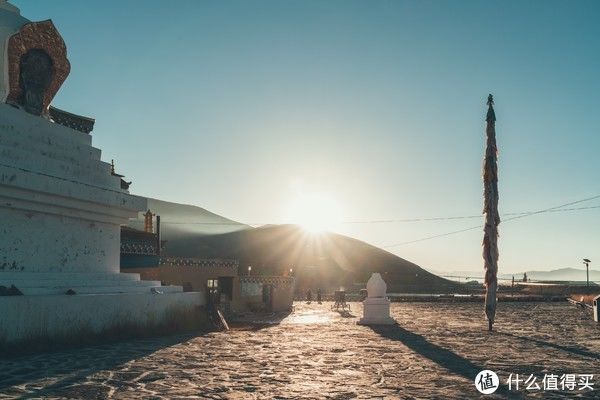 佛国|旅游之路 篇五：重走唐蕃古道，千里佛国 （一）世界之最，用信仰垒筑的墙~巴格玛尼石经墙