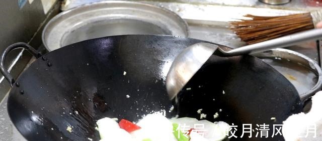 黄瓜|寒冬腊月易上火,别总吃大鱼大肉,多吃5种碱性蔬菜,润燥还降火!