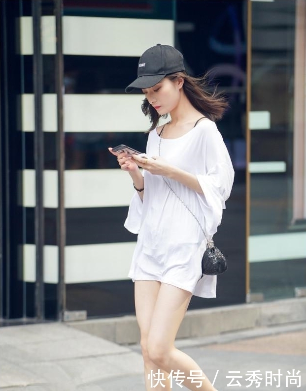 美美|街拍:小姐姐潇洒大气魅力过人,造型真是美美哒好看~