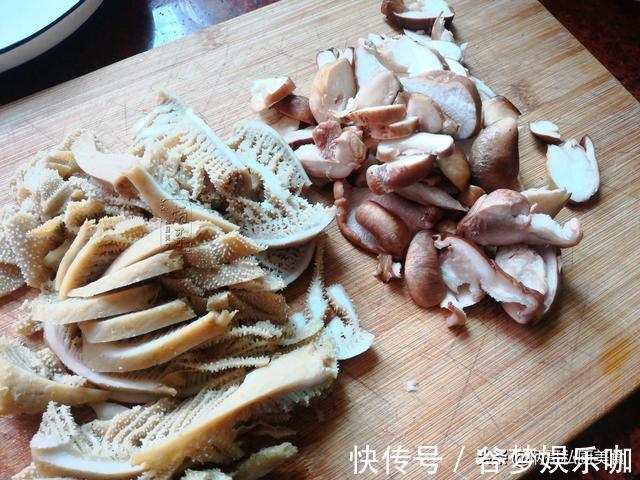 午餐|晒媳妇做的午餐,朋友圈炸锅了,网友调侃:够豪横!求蹭饭