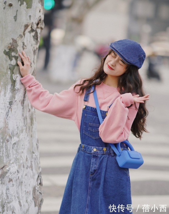 休闲 卫衣不知道怎么穿?试试经典的浅粉色,少女感很强,出街也美美哒