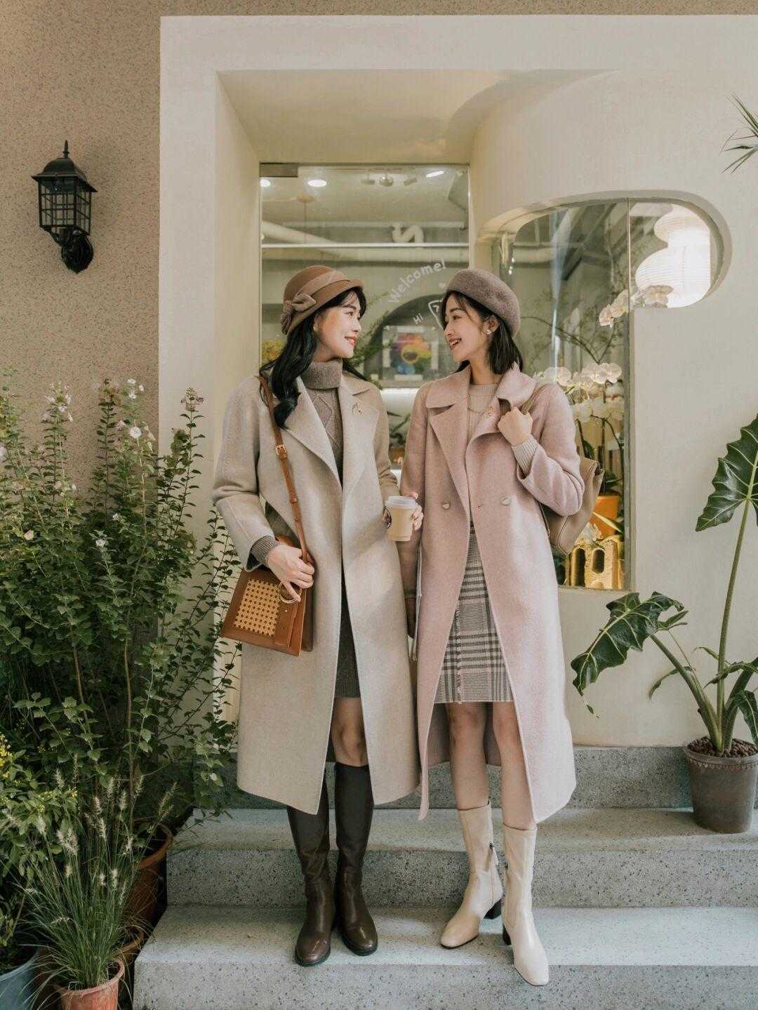 中年发福 40+发福应该怎么学穿搭，衣服素雅，款式简单，依然很好看