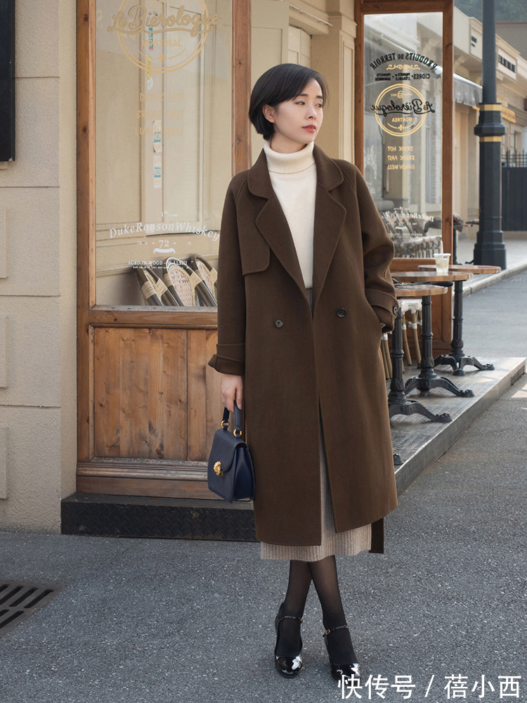 锥形裤 奔三奔四的女人,冬季穿大衣要记住这3个技巧,轻松穿出好气质