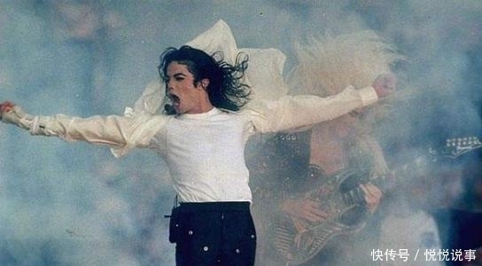 回答|日本记者为难杰克逊:为什么不去中国开演唱会?他的回答让人感动