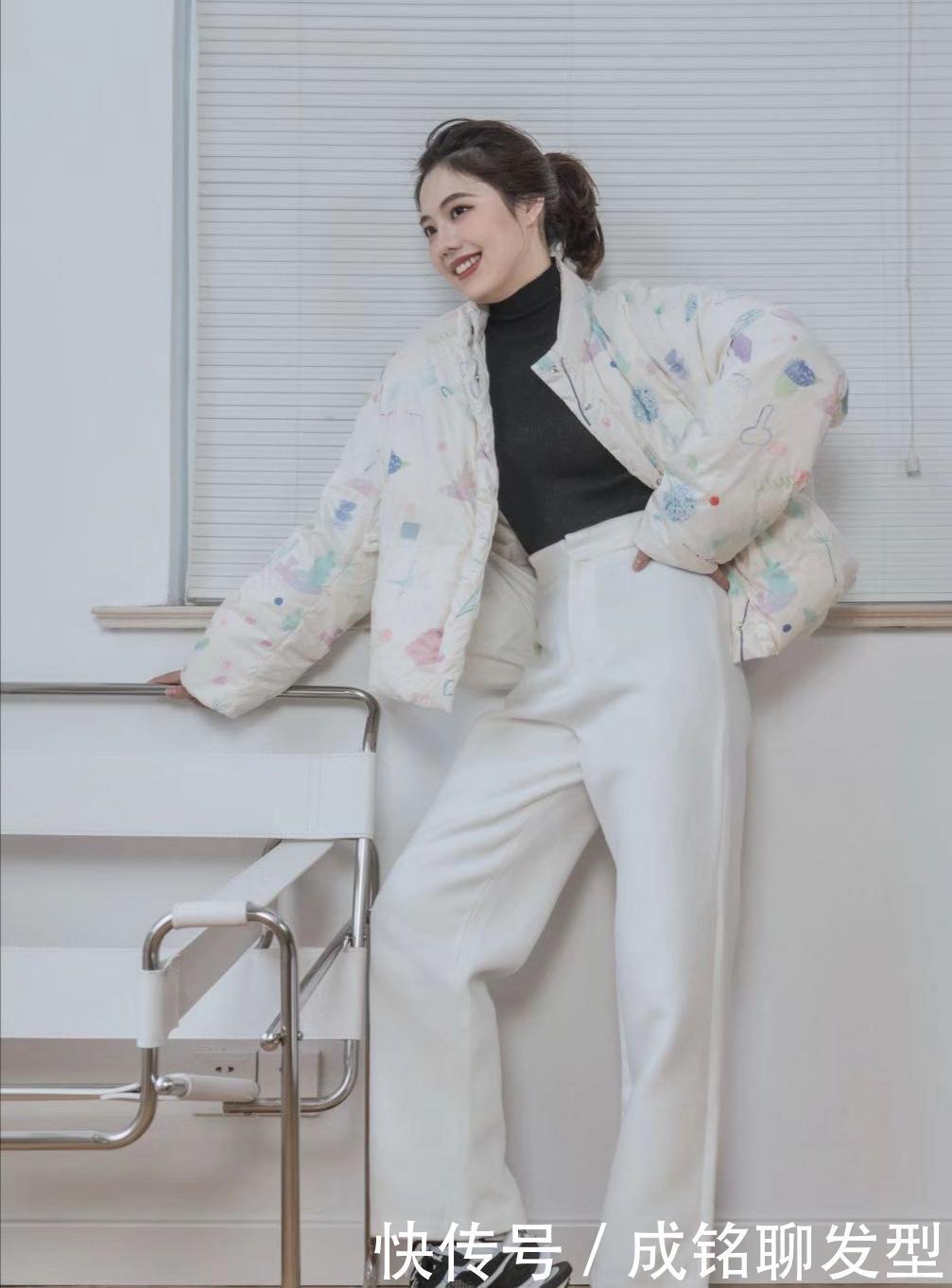 日系风羽绒服搭配超时尚,精致大气又有女人味,洋气保暖又显贵气