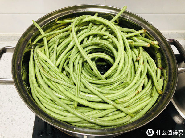 干菜|夏天遇到此菜我从不手软，一次买几十斤，晒成干菜留着冬天炖肉吃