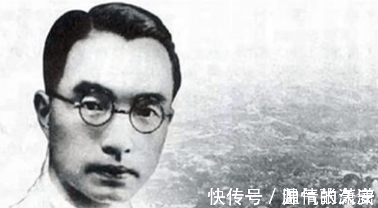 散文!朱自清的《荷塘月色》,水平如何?莫言:行文不自然,病态的唯美