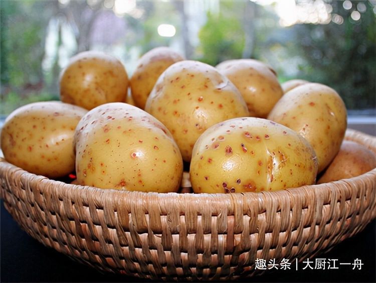 天冷后要多吃土豆，分享土豆的8种做法，煎炒拌炸样样有，真解馋