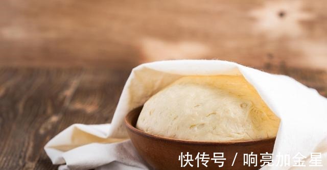 酵母，小苏打，泡打粉，碱面各有什么优点缺点，弄懂别再用错了！