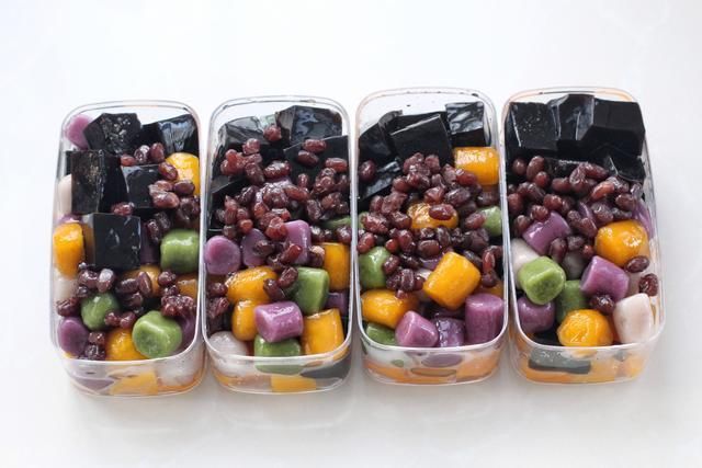 西米|夏日解暑小甜品，椰香浓郁、清凉爽口，吃着巨过瘾，完胜奶茶店