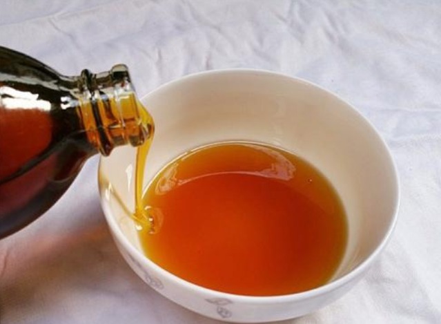 街头“现榨芝麻油”，又香又便宜，其实机器里有“玄机”，别上当