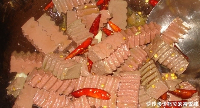春天宁少吃肉,也要吃此菜,称为“血管清洁剂”,排出臭便,血管干净