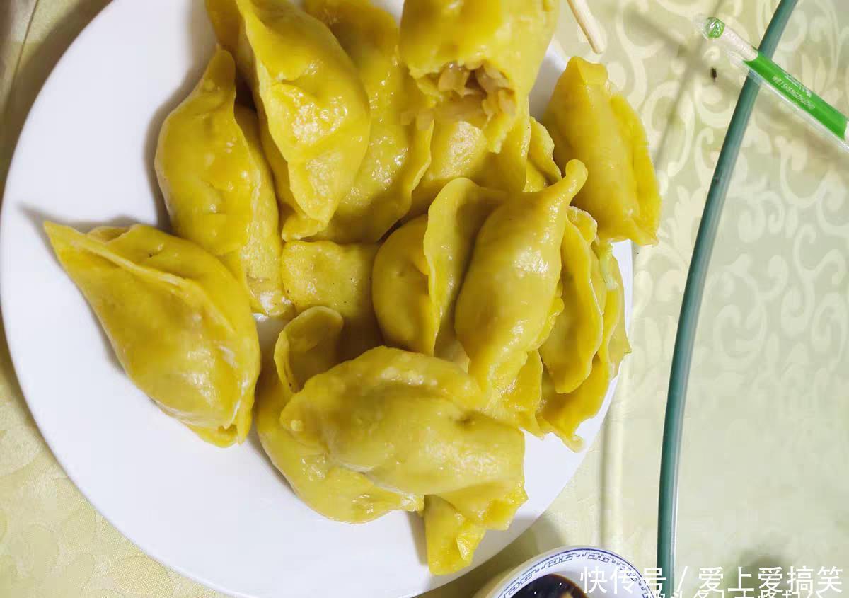 高筋面粉|粗粮玉米面做蒸饺，制作有诀窍，正确和面饺子皮才能劲道不会破