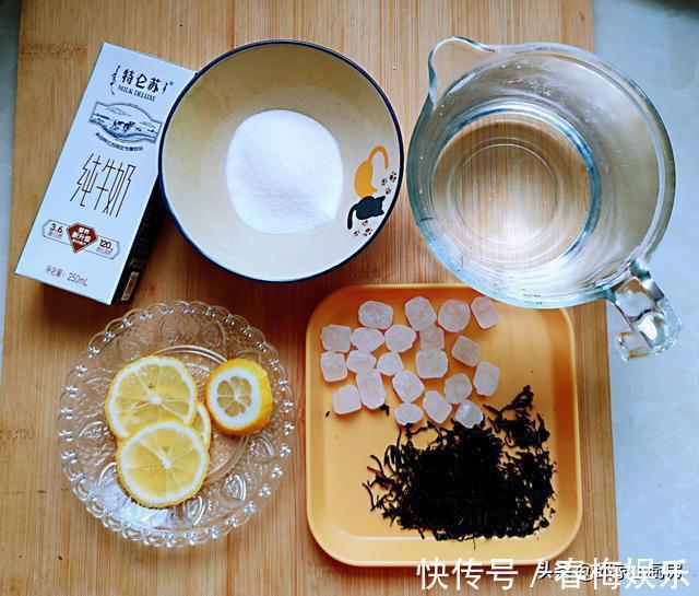 红茶|比奶茶好喝，自制清凉爽滑的柠檬红茶冻撞奶，零失败