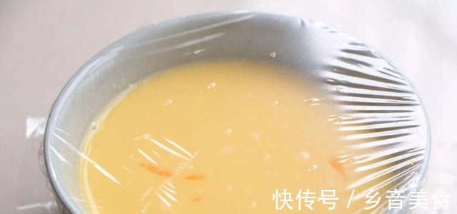 蒸鸡蛋，不加水加“它”，鸡蛋嫩滑如布丁还特营养，早了解早受益！