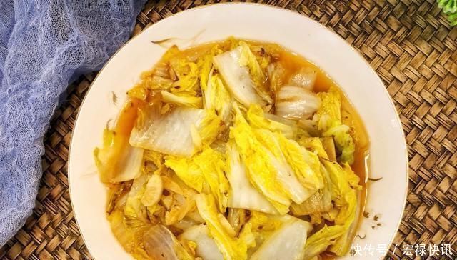 咳嗽最怕吃这菜,3块钱2斤,简单一炒,润肺止咳,家人常吃不咳嗽