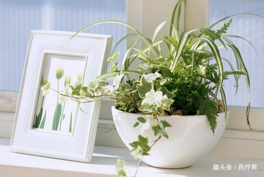 提醒睡觉的床头不要放这3样东西,尤其第一类,危害最大