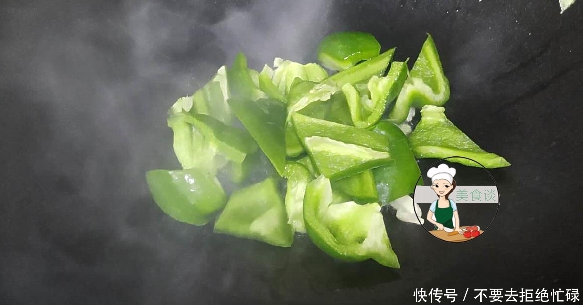 天热没胃口,把三样素菜炒在一起,又香又下饭,上桌直咽口水!