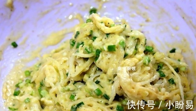 好吃|不揉面不发面，10分钟就能做好一份鸡蛋饼早餐，外酥里嫩真好吃