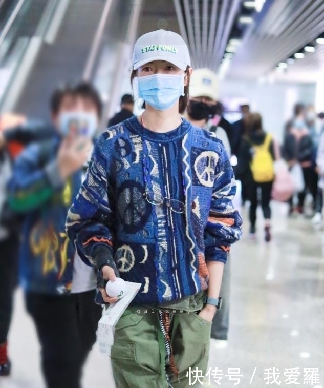 搭配|秋冬穿毛衣,以下3种款式最好不要穿,身材苗条也会很“土味”!