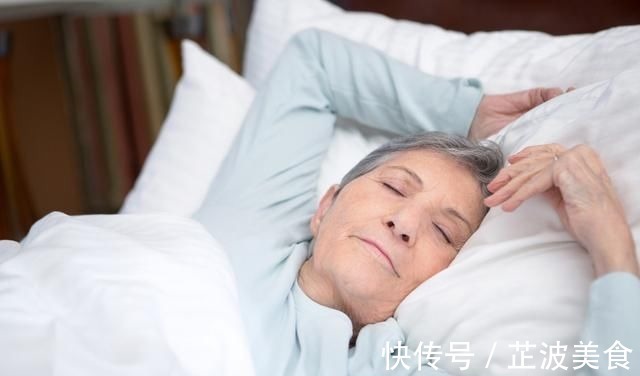 腿脚|寿命长的人,往往有5大共性,45岁后,若全占,有望长寿