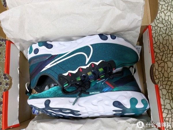  鞋面|肥仔王的鞋柜 篇十五：设计与性价比，可以得兼？Nike React Element 55 七夕特别款