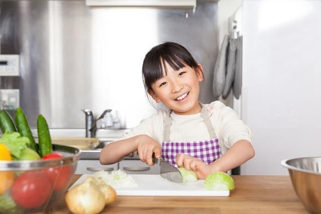 叶皮层|如何养出高智商的孩子？日本脑科学家：让孩子从小炒菜做饭