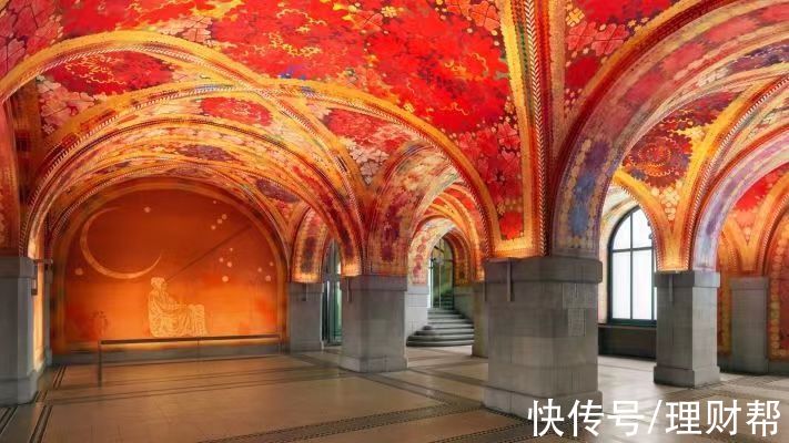 目的地|过大年丨颠覆刻板印象、看清名画“毛孔”，“云游”世界乐趣多