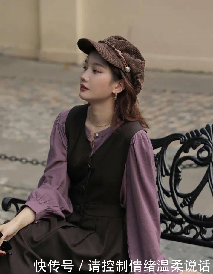 2021年第一套绝美气质穿搭:丝绒裙+毛衣!!!