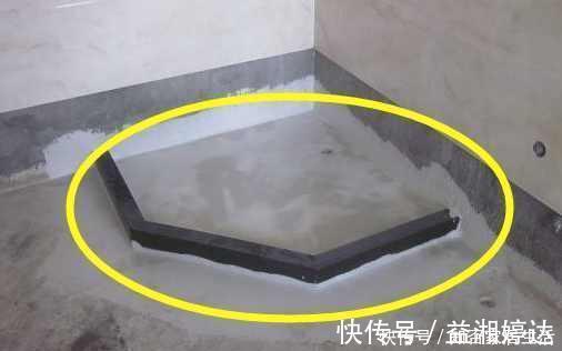 卫生间|卫生间别再费钱装淋浴房了,加这一条东西,再也不怕水!