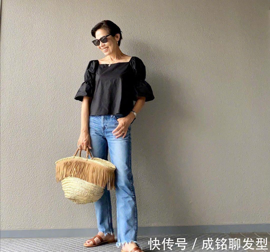 女性|这才是适合60女性的减龄穿搭，不花哨不扮嫩，自然老去也很美
