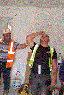 |搞笑GIF趣图太热了,凉快一下吧!